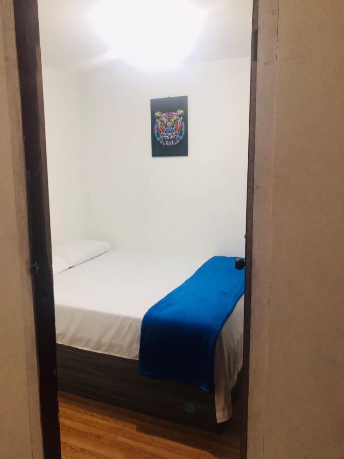 Hostal La 18 ペレイラ エクステリア 写真