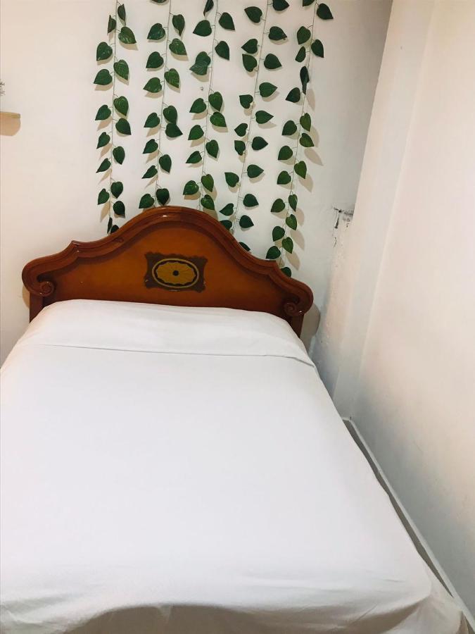 Hostal La 18 ペレイラ エクステリア 写真
